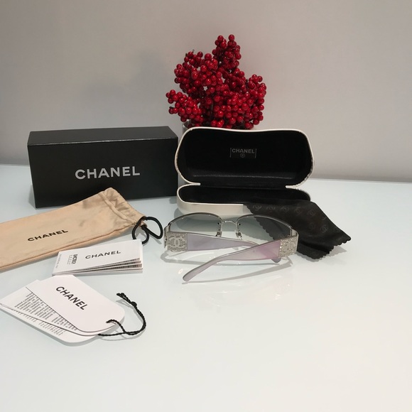 Our First Live Show!! Like this listing for live show notifications. - Picture 4 of 4